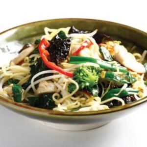 Sebzeli Tavuklu Noodle Çorba